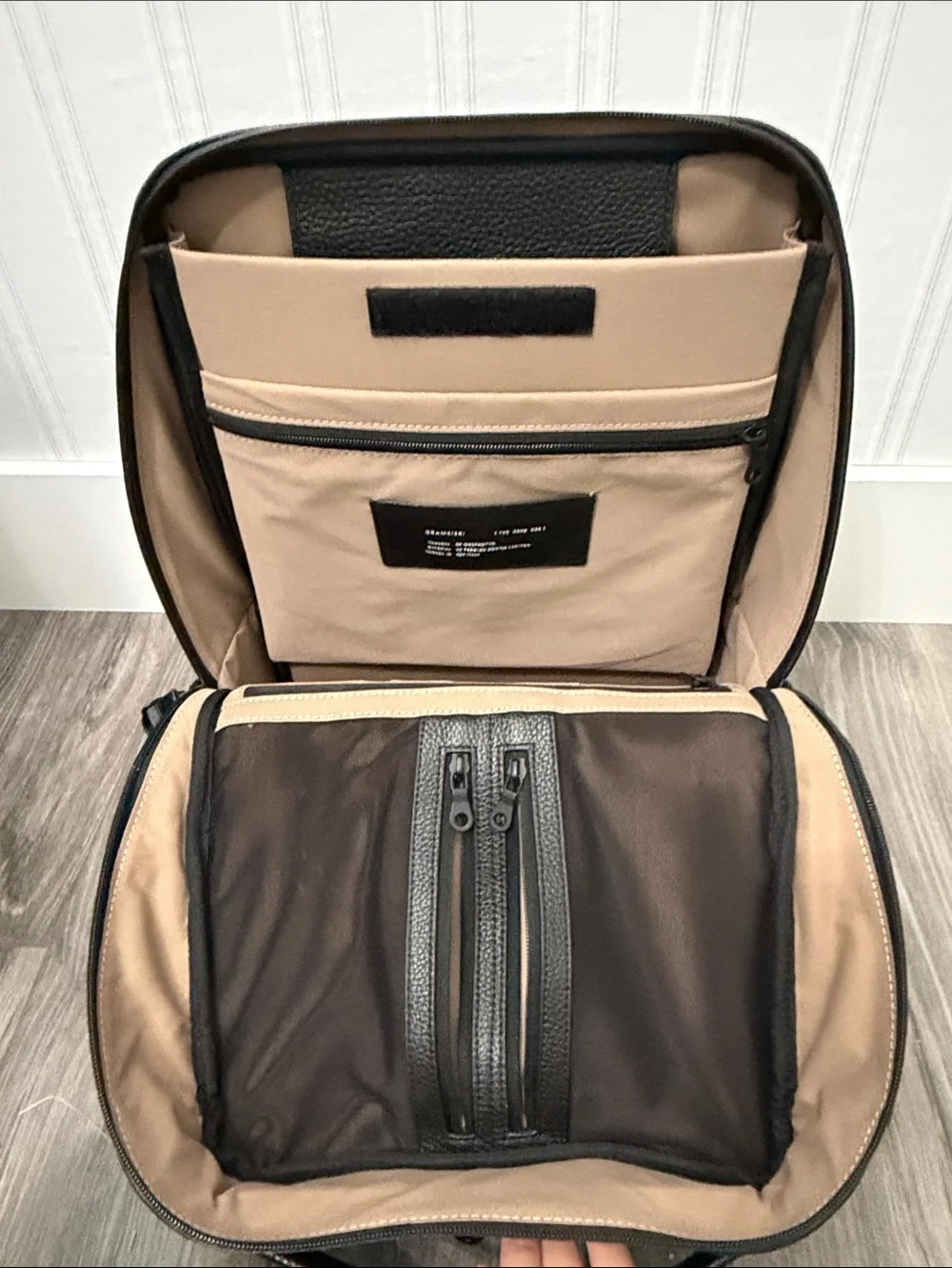 Grams (28) 150 daypack NWOT